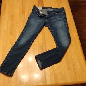 32X30 MENS HOLLISTER SKINNY JEAN